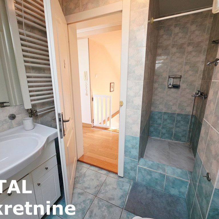 Četvoroiposoban stan na prodaju, Bulevar, Novi Sad, 145m², 246.500 €