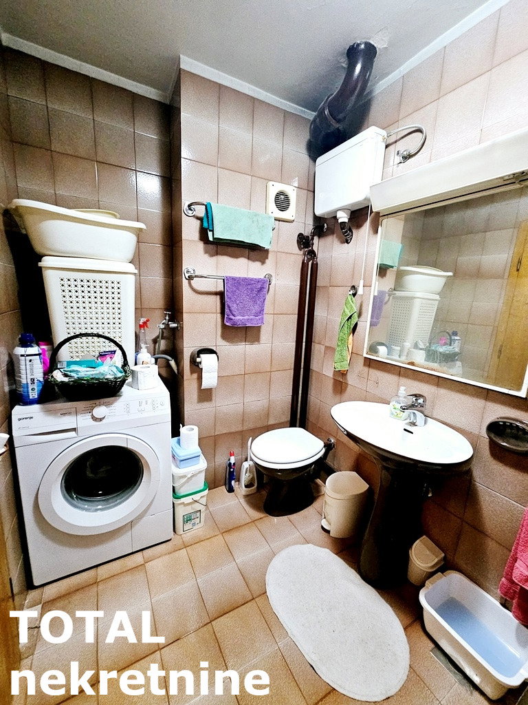 stanovi-4-5-vp-centar-1064142-97ggp Četvoroiposoban stan na prodaju, Centar, Novi Sad, 115m², 375.000 €