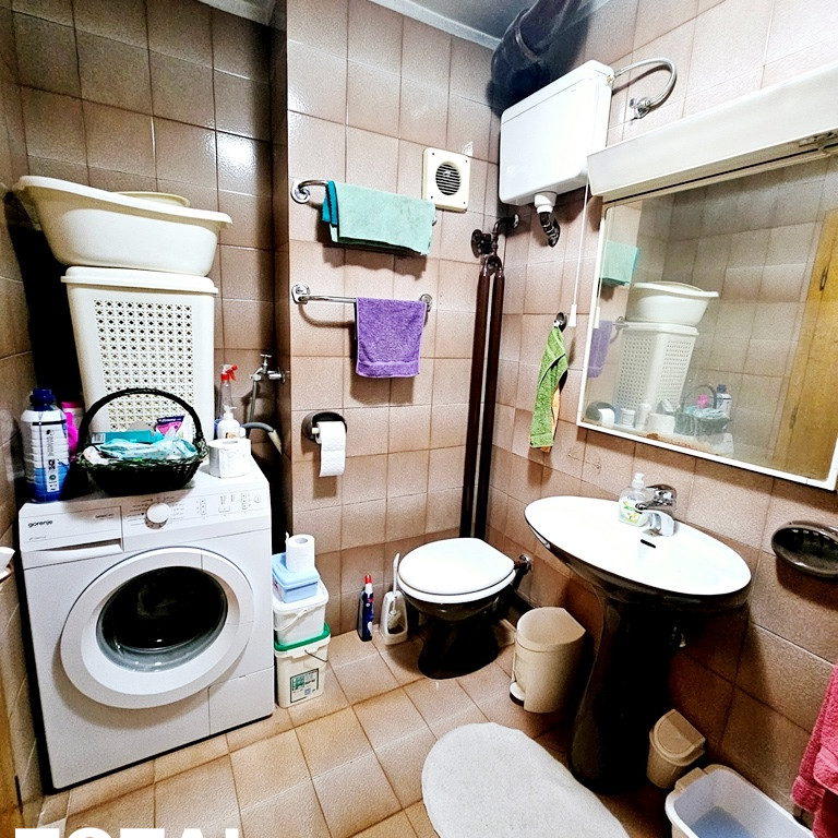 Četvoroiposoban stan na prodaju, Centar, Novi Sad, 115m², 375.000 €