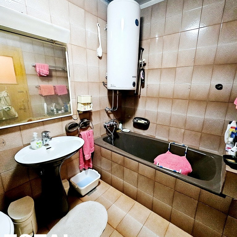 Četvoroiposoban stan na prodaju, Centar, Novi Sad, 115m², 375.000 €