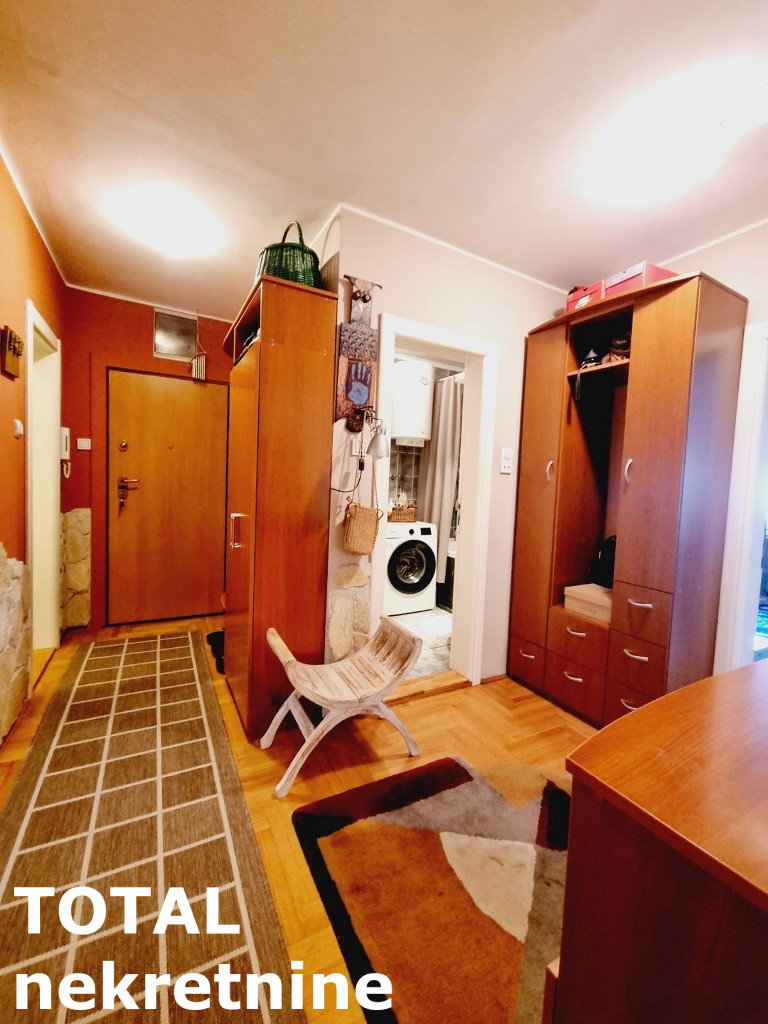 stanovi-4-dx-bulevar-1099477-bwfq0 Četvorosoban stan na prodaju, Bulevar, Novi Sad, 127m², 292.100 €