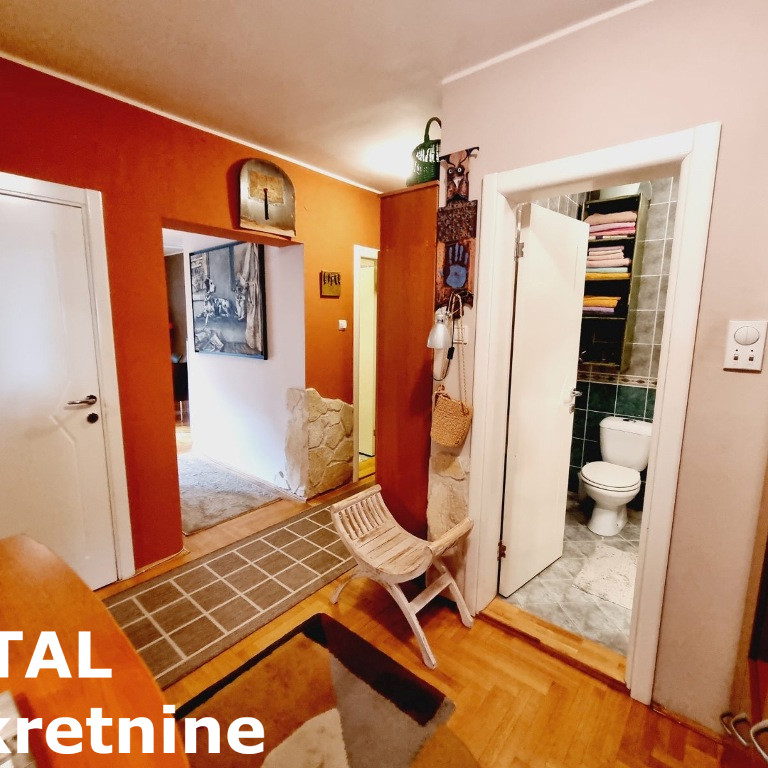 Četvorosoban stan na prodaju, Bulevar, Novi Sad, 127m², 292.100 €
