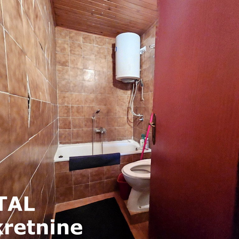 Četvorosoban stan na prodaju, Centar, Novi Sad, 88m², 200.000 €