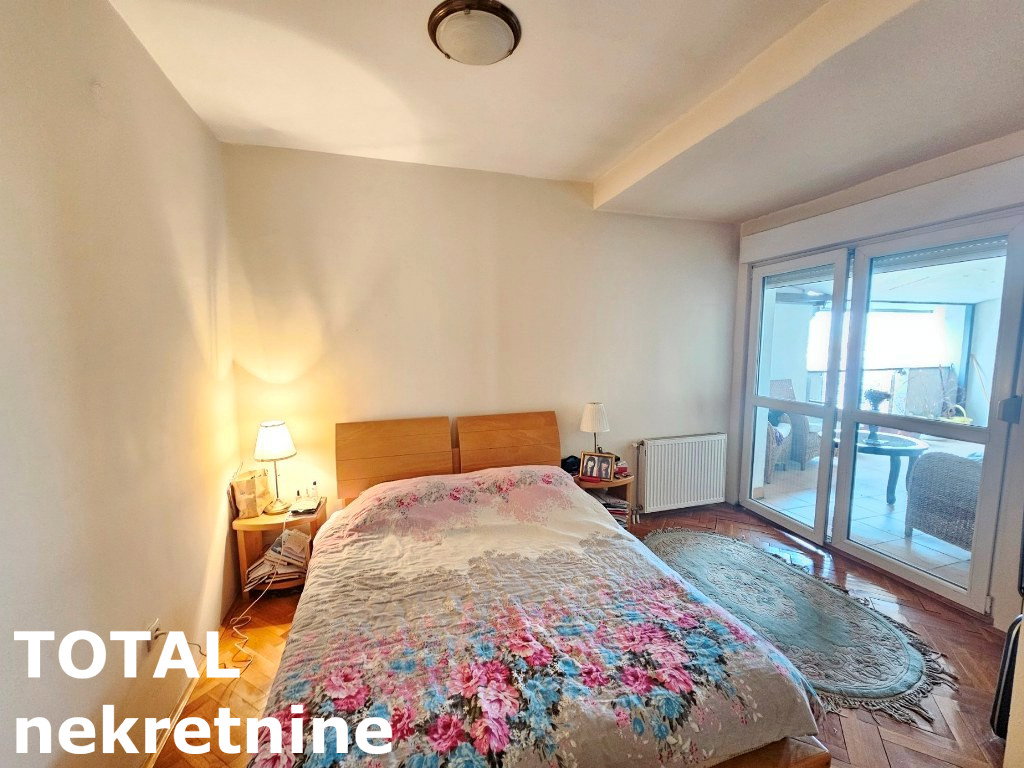 stanovi-4-dx-centar-1063242-gignu Četvorosoban stan na prodaju, Centar, Novi Sad, 148m², 259.000 €
