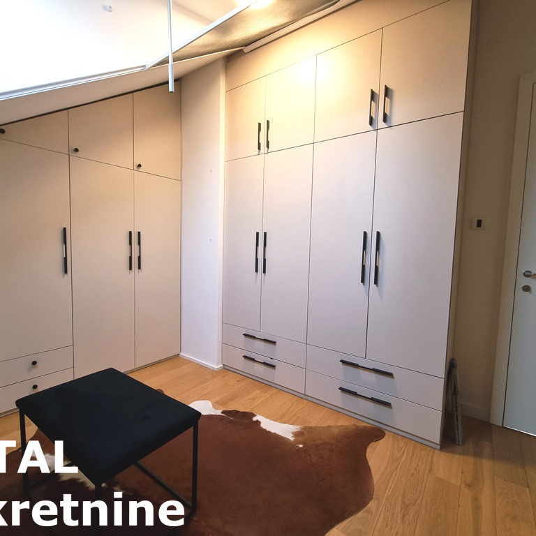 Četvorosoban stan na prodaju, Petrovaradin, Novi Sad, 103m², 300.000 €