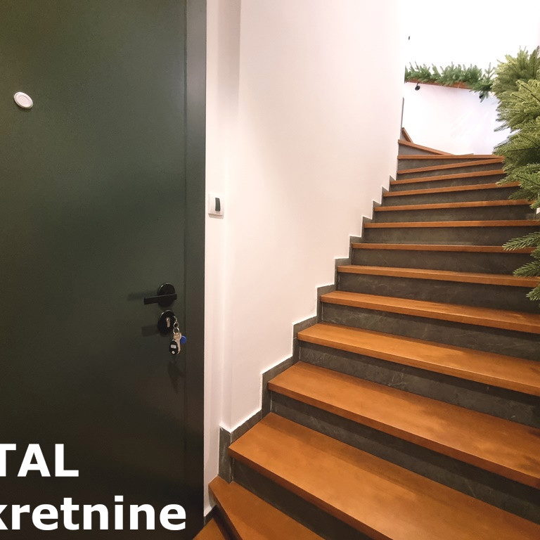 Četvorosoban stan na prodaju, Petrovaradin, Novi Sad, 103m², 300.000 €