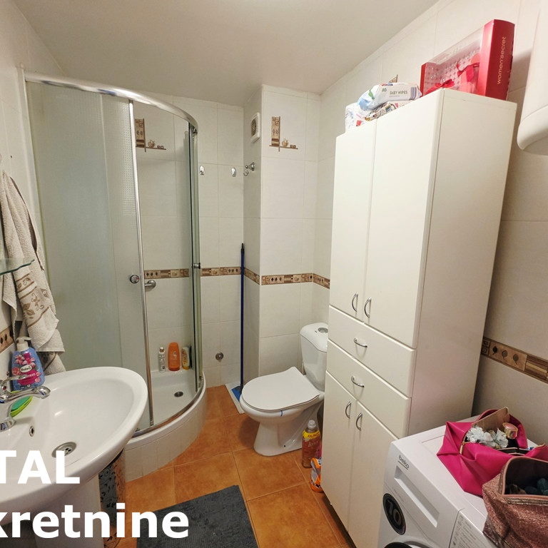 Stan Prodaja Novi Sad  85 m2