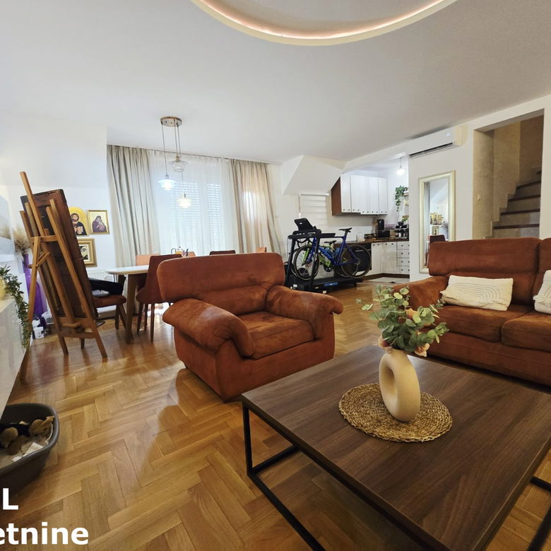 Stan Prodaja Novi Sad  145 m2