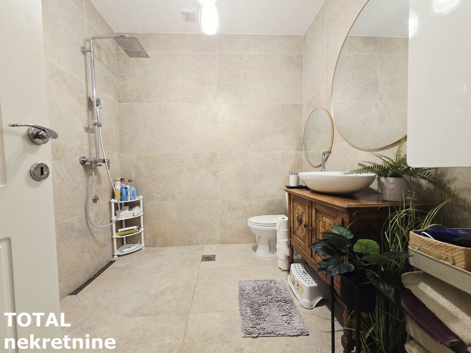 Četvorosoban stan na prodaju, Grbavica, Novi Sad, 145m², 310.000 €
