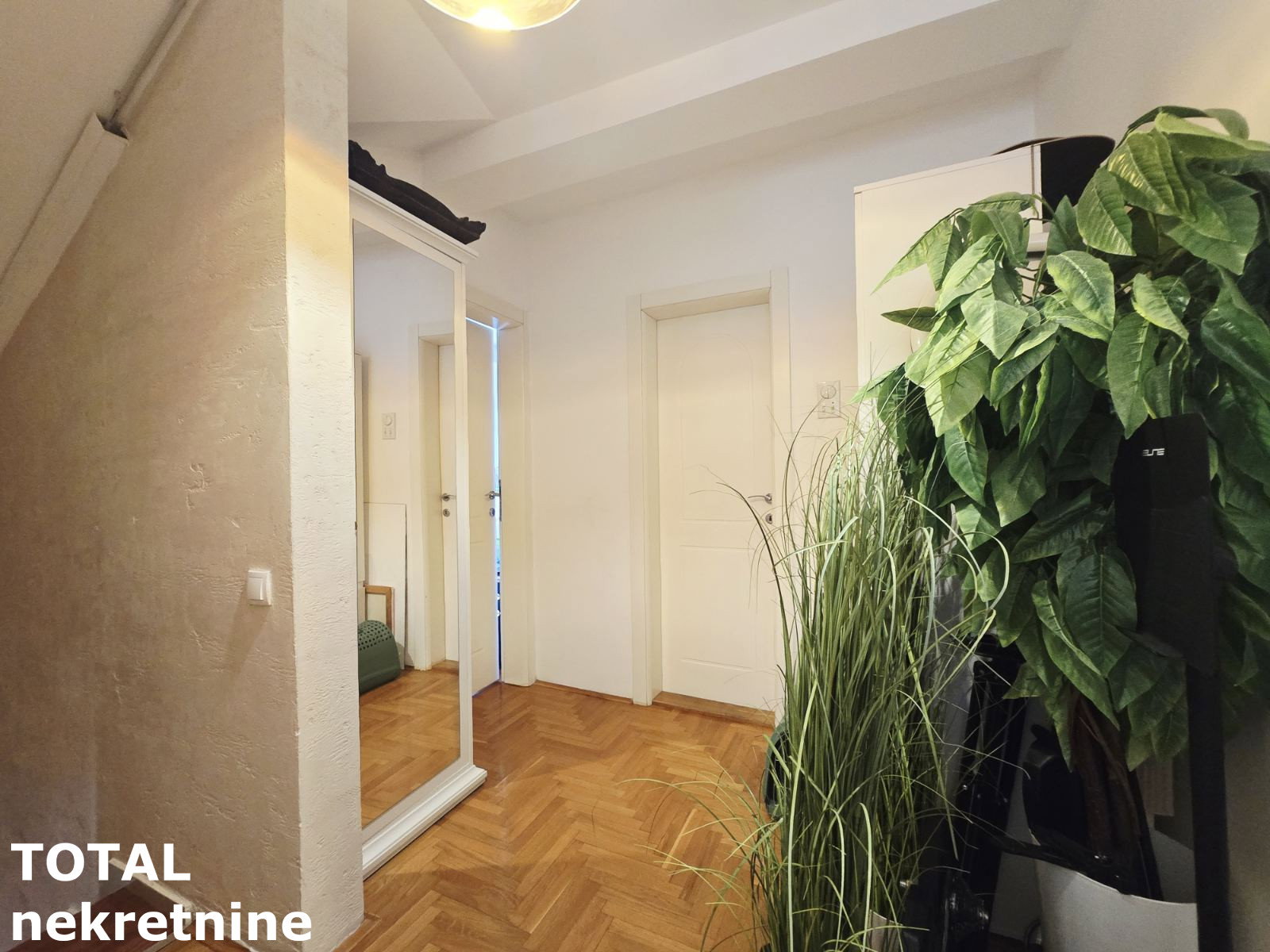Stan Prodaja Novi Sad  145 m2