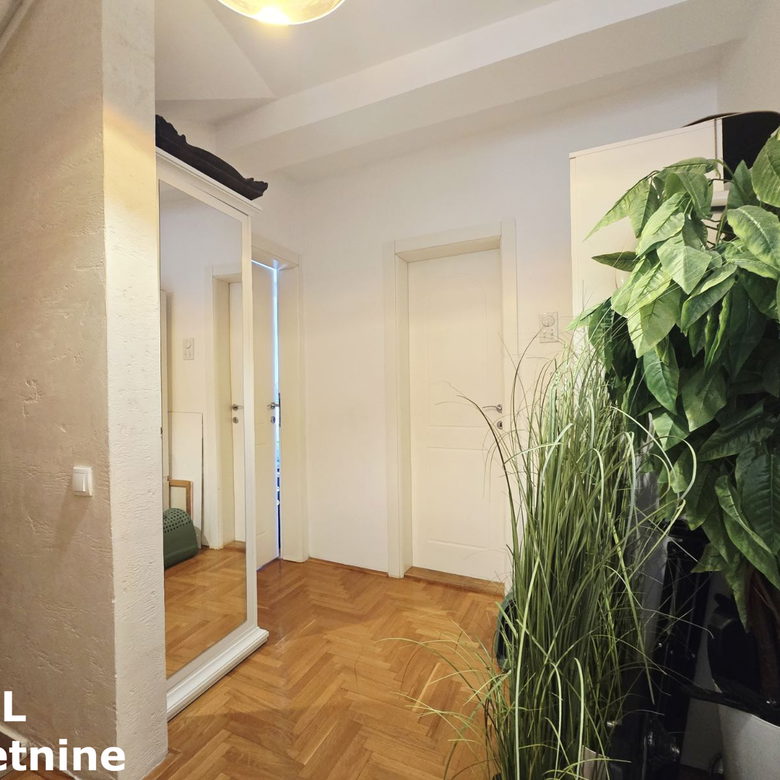 Stan Prodaja Novi Sad  145 m2