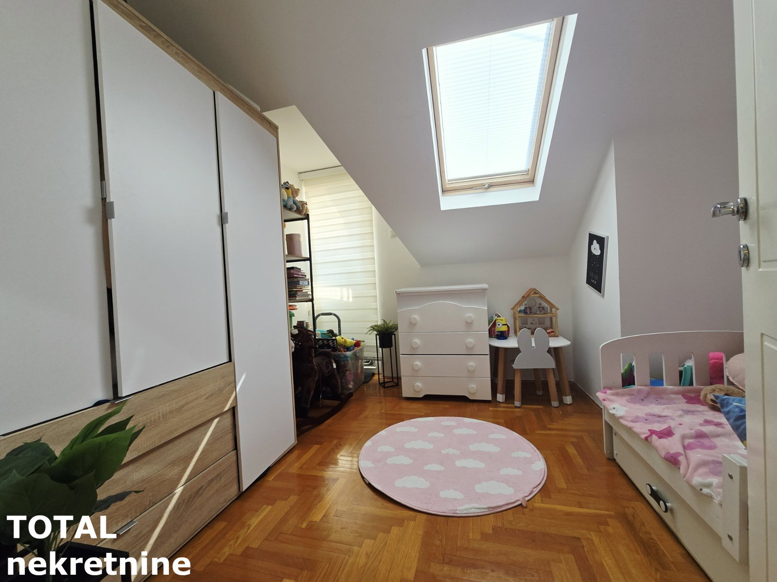 Stan Prodaja Novi Sad  145 m2