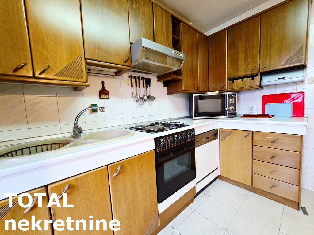 stanovi-4-dx-grbavica-1065451-cf7hl Četvorosoban stan na prodaju, Grbavica, Novi Sad, 141m², 325.000 €