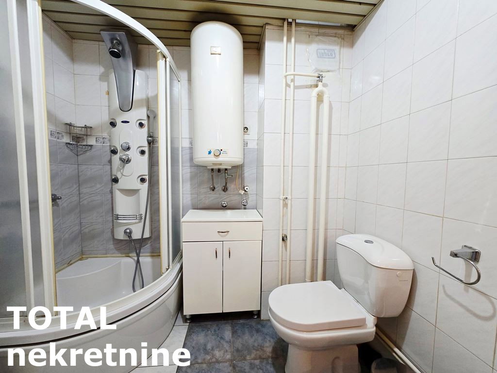 stanovi-4-dx-grbavica-1065451-ntbla Četvorosoban stan na prodaju, Grbavica, Novi Sad, 141m², 325.000 €