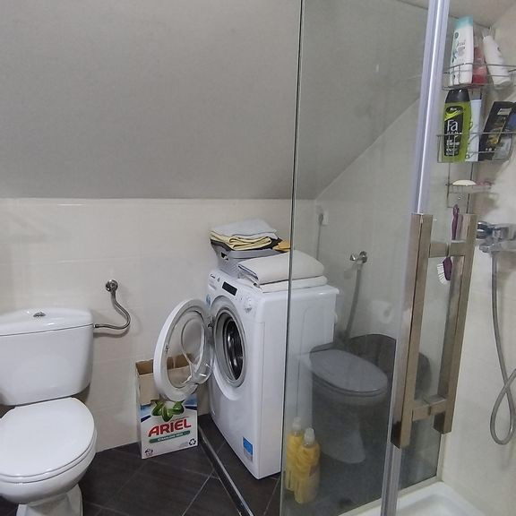 Četvorosoban stan na prodaju, Nova Detelinara, Novi Sad, 107m², 206.000 €