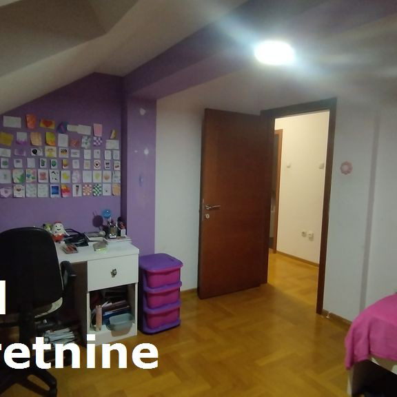 Četvorosoban stan na prodaju, Nova Detelinara, Novi Sad, 107m², 206.000 €