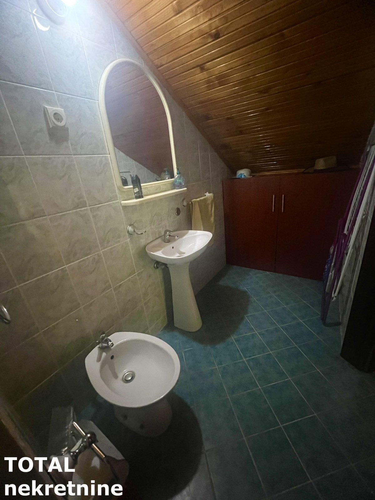 Četvorosoban stan na prodaju, Savina, Novi Sad, 100m², 180.000 €