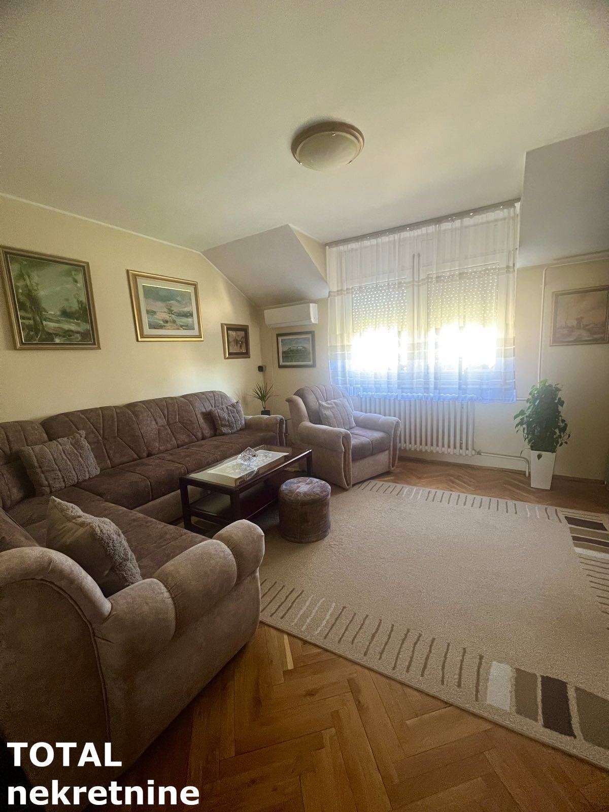 Stan Prodaja Novi Sad Savina 100 m2