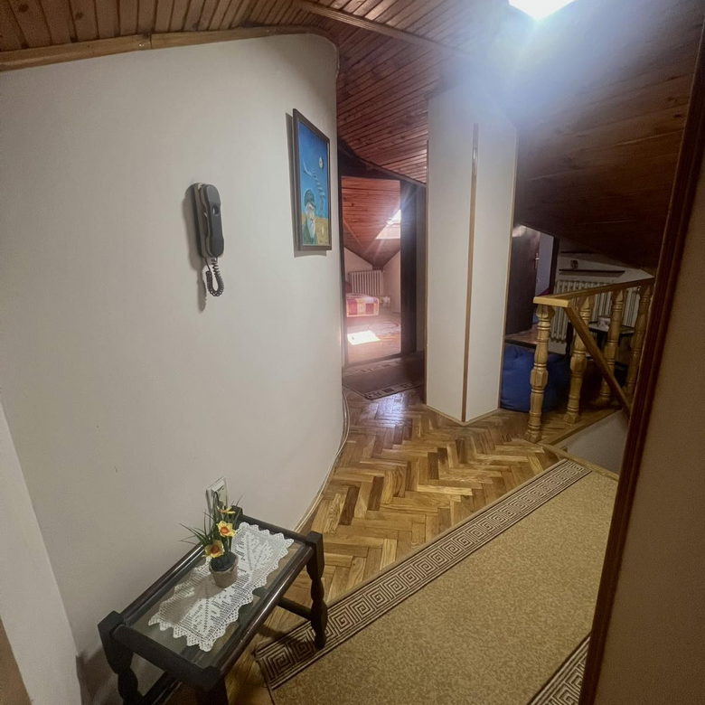 Četvorosoban stan na prodaju, Savina, Novi Sad, 100m², 180.000 €