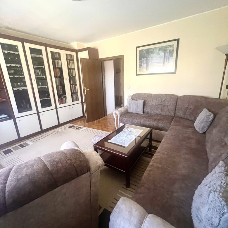 Stan Prodaja Novi Sad Savina 100 m2