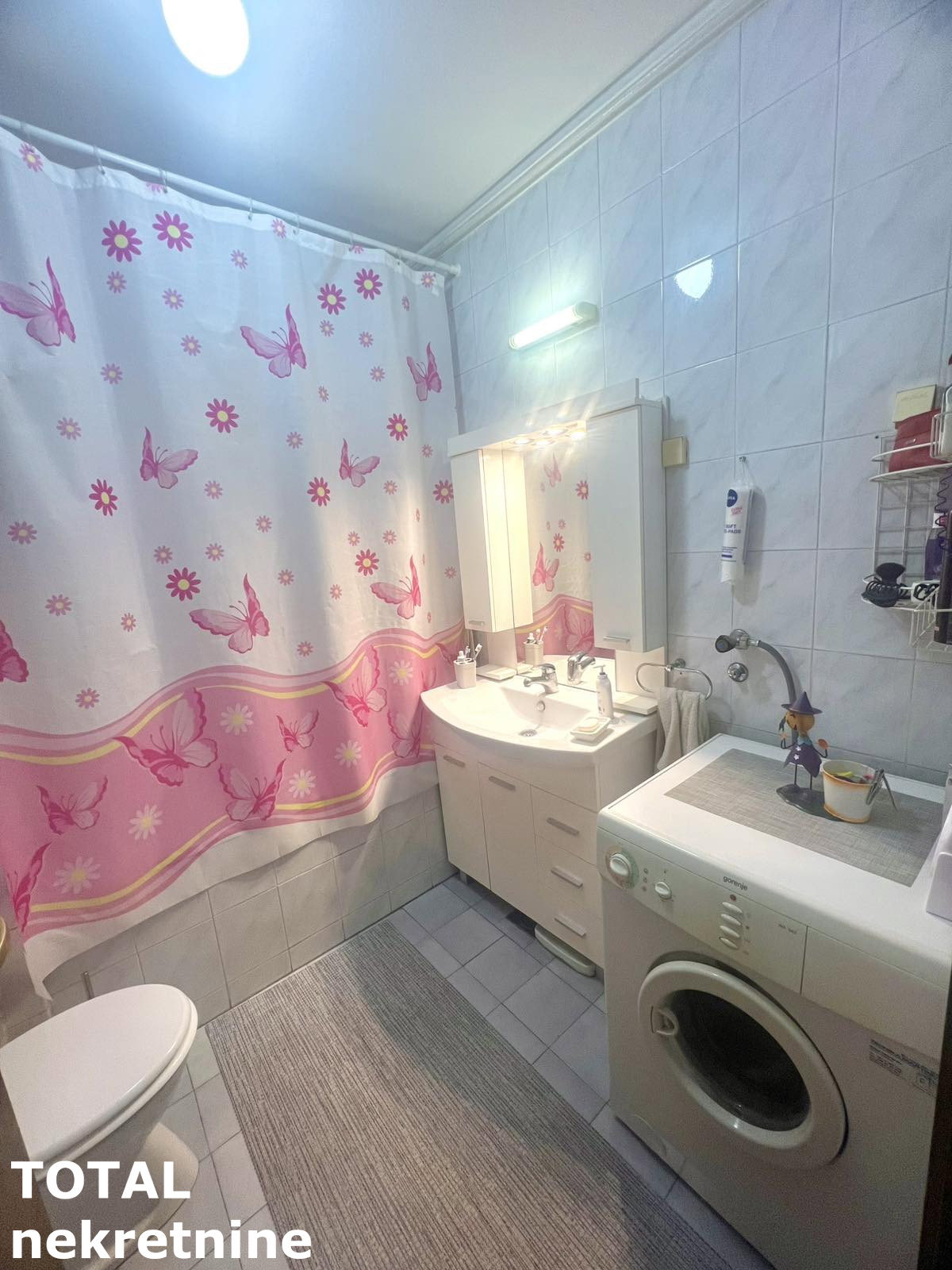 Četvorosoban stan na prodaju, Savina, Novi Sad, 100m², 180.000 €