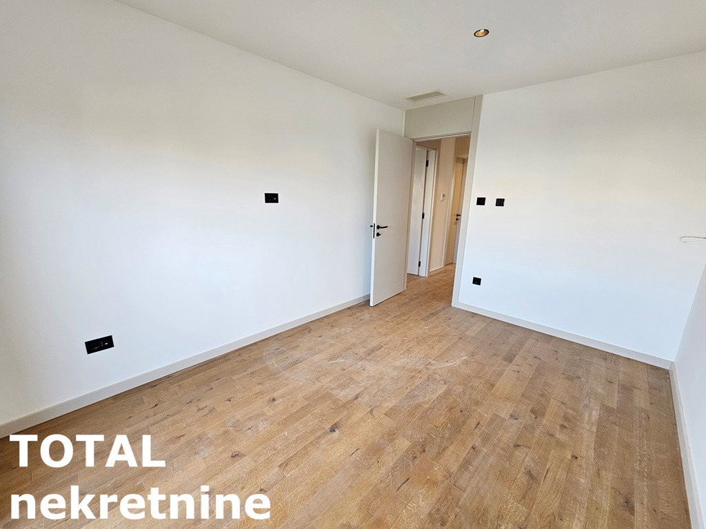 Petosoban stan na prodaju, Telep, Novi Sad, 194m², 648.900 €