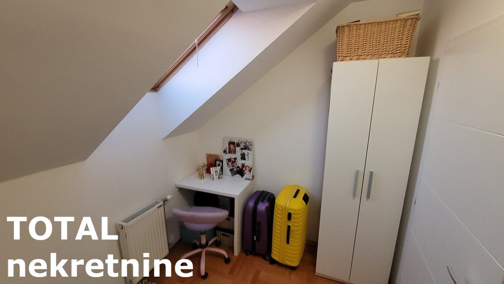 Četvorosoban stan na prodaju, Bulevar Patrijarha Pavla, Novi Sad, 77m², 179.220 €