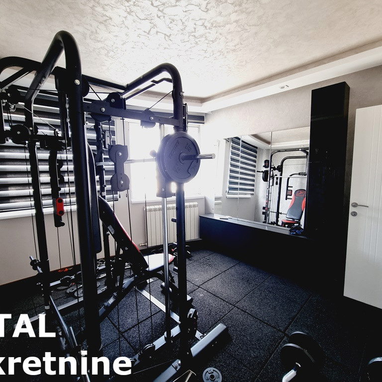 Četvorosoban stan na prodaju, Grbavica, Novi Sad, 122m², 430.000 €