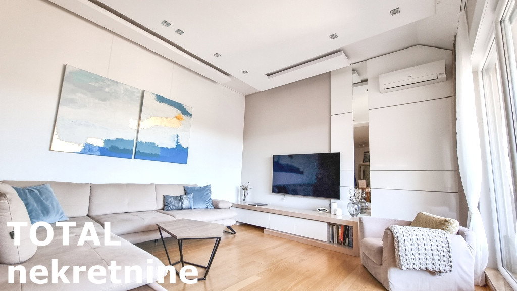 Stan Prodaja Novi Sad  104 m2