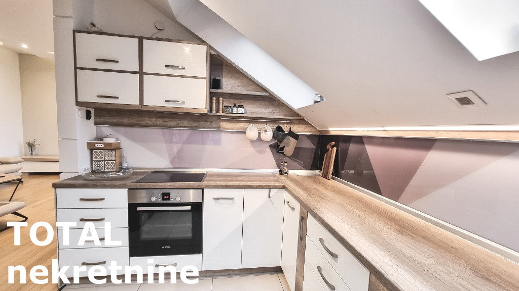 Stan Prodaja Novi Sad  104 m2