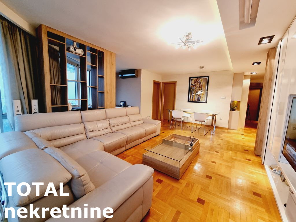 Stan Prodaja Novi Sad  120 m2