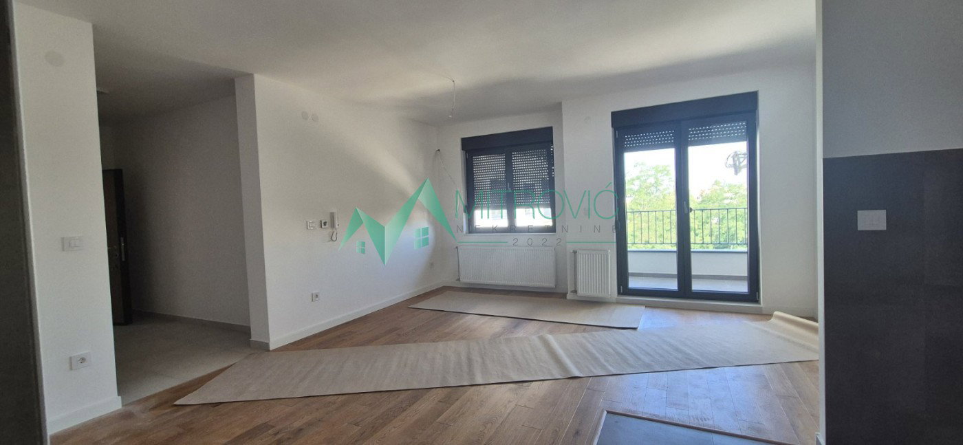 Stan Prodaja Novi Sad  87 m2