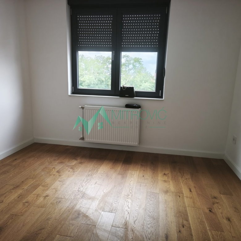 Četvorosoban stan na prodaju, Telep, Novi Sad, 87m², 206.190 €