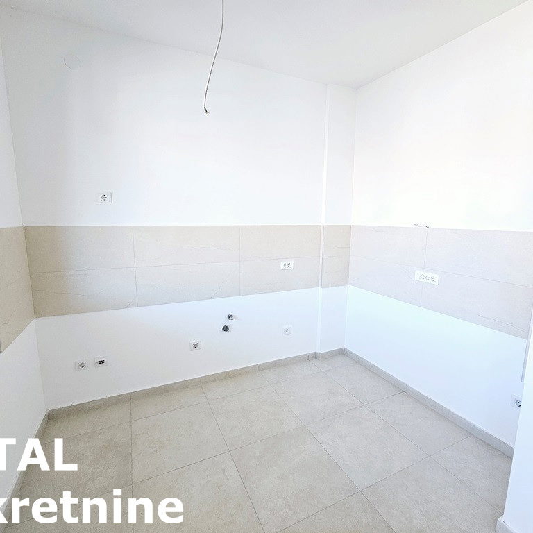 Četvorosoban stan na prodaju, Bulevar, Novi Sad, 104m², 320.320 €