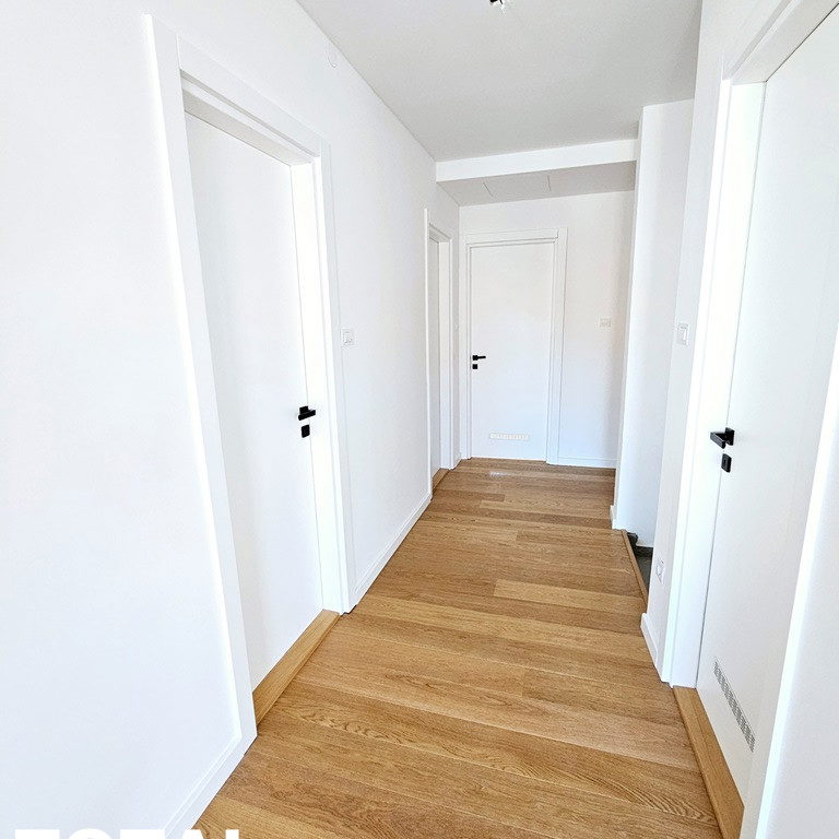 Četvorosoban stan na prodaju, Bulevar, Novi Sad, 104m², 320.320 €