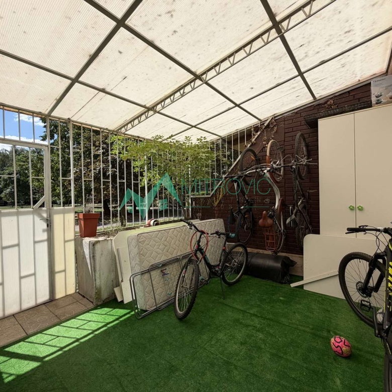Stan Prodaja Novi Sad  80 m2