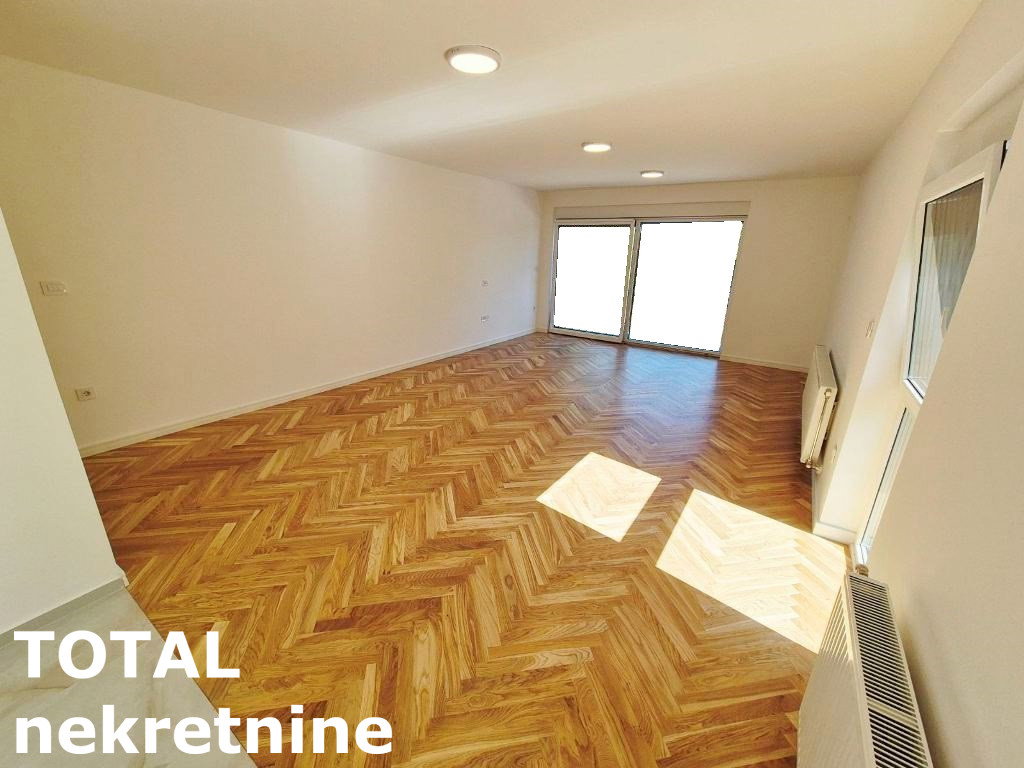 Četvorosoban stan na prodaju, Telep, Novi Sad, 101m², 257.550 €