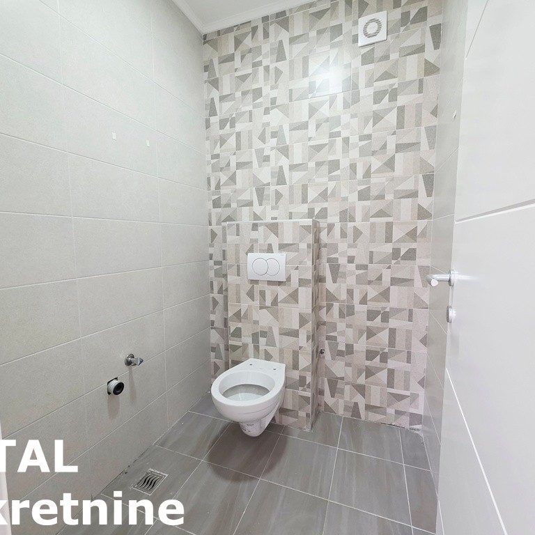 Četvorosoban stan na prodaju, Lipov Gaj, Novi Sad, 74m², 160.200 €
