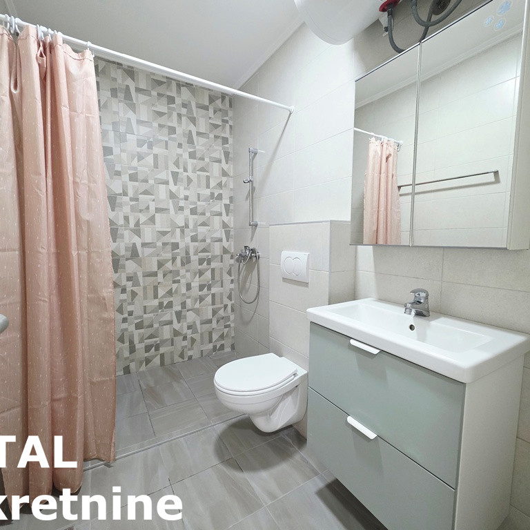 Četvorosoban stan na prodaju, Lipov Gaj, Novi Sad, 74m², 160.200 €