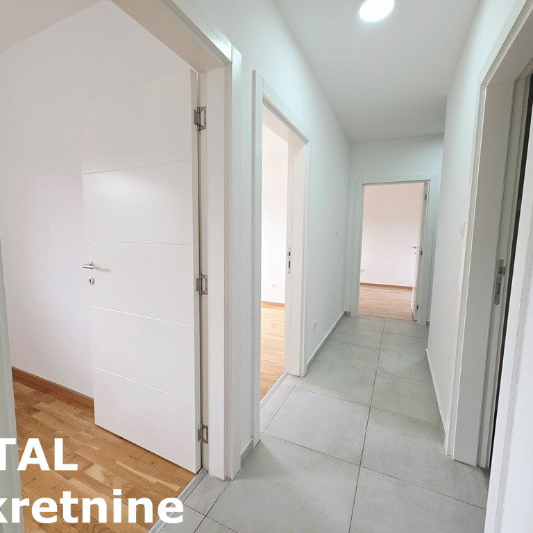 Četvorosoban stan na prodaju, Lipov Gaj, Novi Sad, 74m², 160.200 €