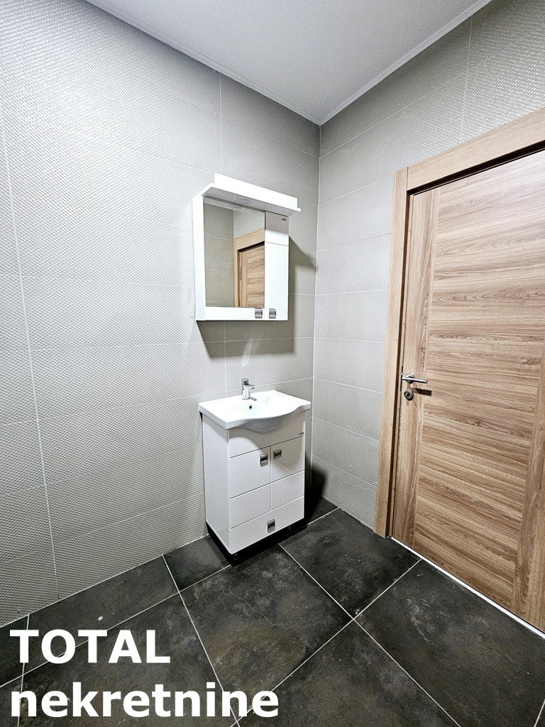 Četvorosoban stan na prodaju, Sremska Kamenica, Novi Sad, 79m², 173.800 €