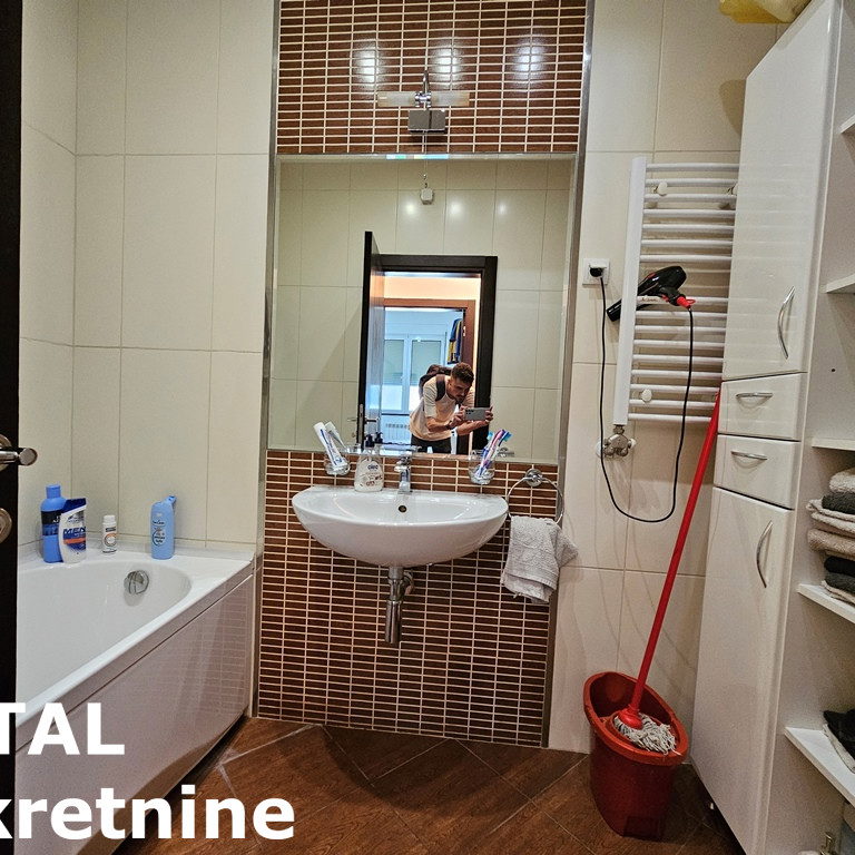 Četvorosoban stan na prodaju, Bulevar, Novi Sad, 110m², 320.000 €