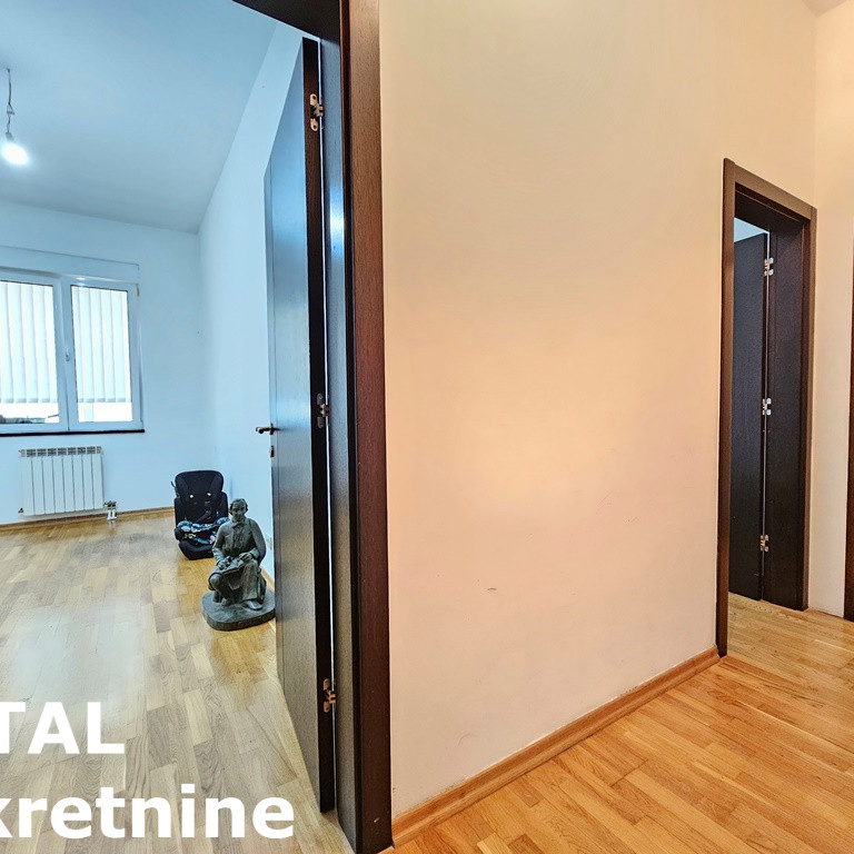 Četvorosoban stan na prodaju, Bulevar, Novi Sad, 110m², 320.000 €
