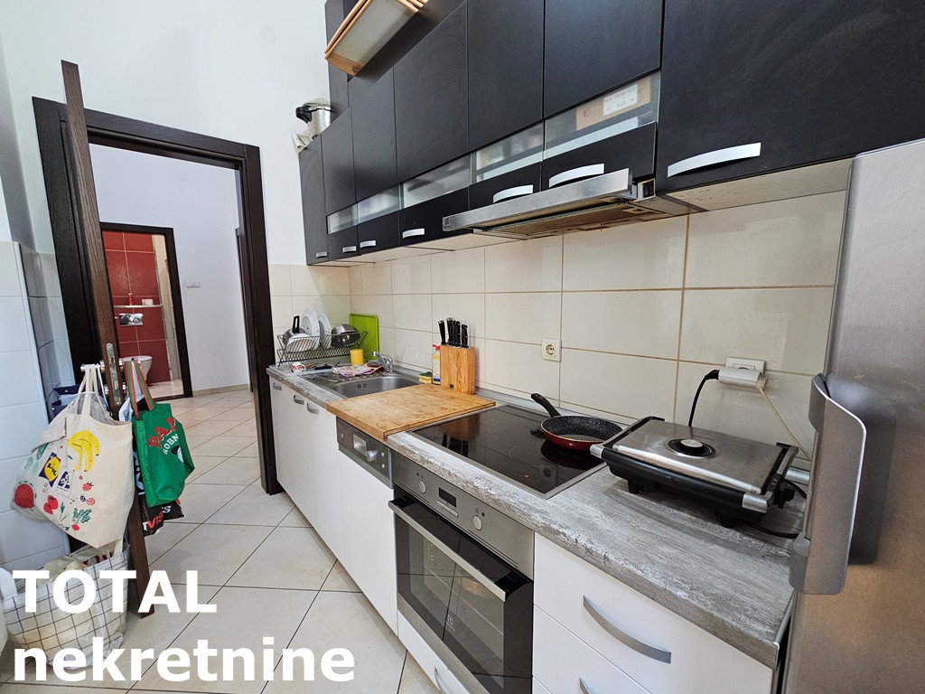 stanovi-4-re-bulevar-1061239-srwho Četvorosoban stan na prodaju, Bulevar, Novi Sad, 110m², 320.000 €