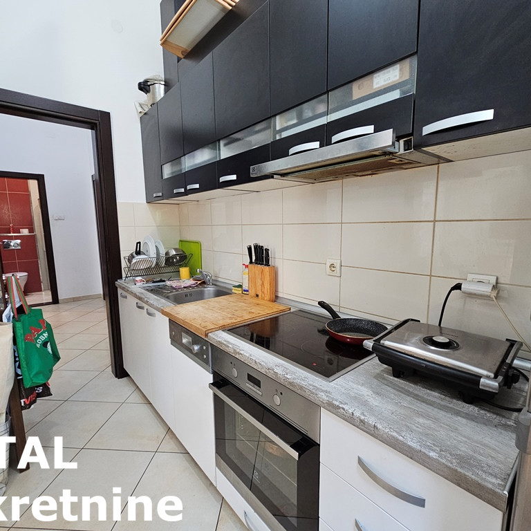 Četvorosoban stan na prodaju, Bulevar, Novi Sad, 110m², 320.000 €