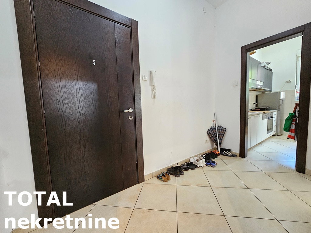 stanovi-4-re-bulevar-1061239-vejqj Četvorosoban stan na prodaju, Bulevar, Novi Sad, 110m², 320.000 €