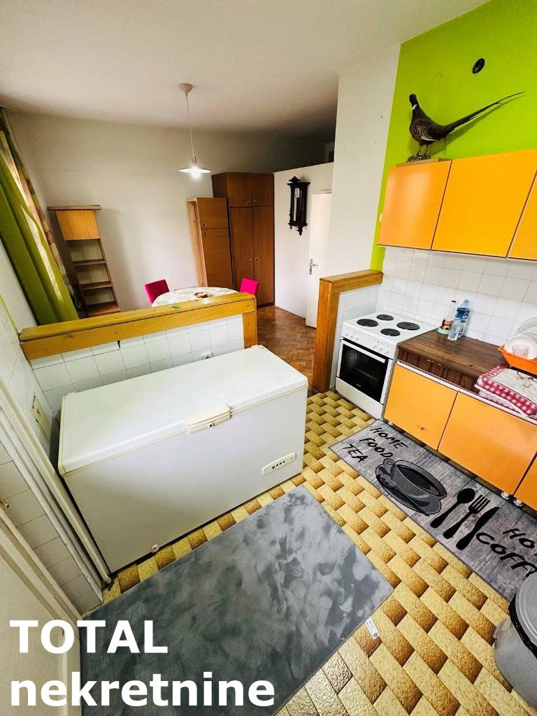 Četvorosoban stan na prodaju, Centar, Novi Sad, 152m², 500.990 €