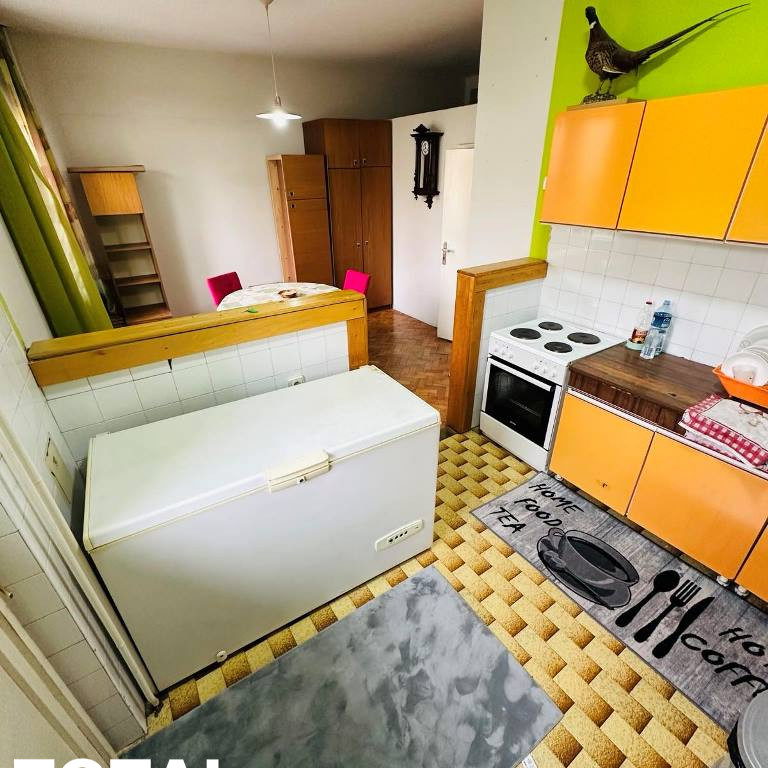 Četvorosoban stan na prodaju, Centar, Novi Sad, 152m², 500.990 €
