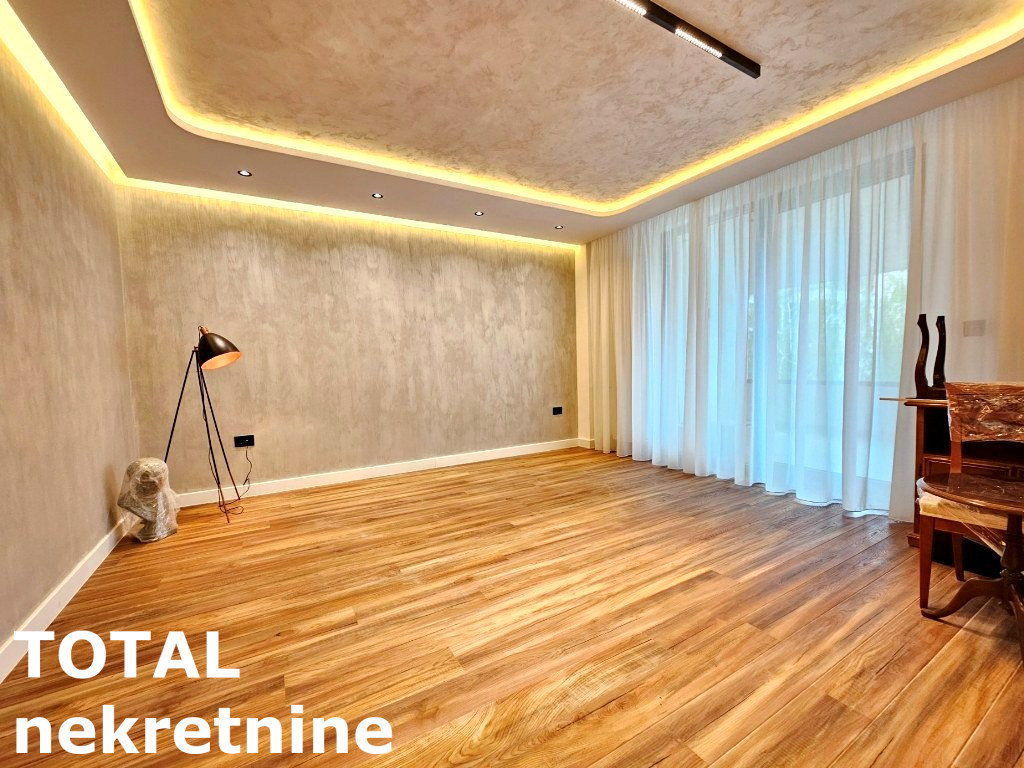 Četvorosoban stan na prodaju, Centar, Novi Sad, 119m², 335.000 €
