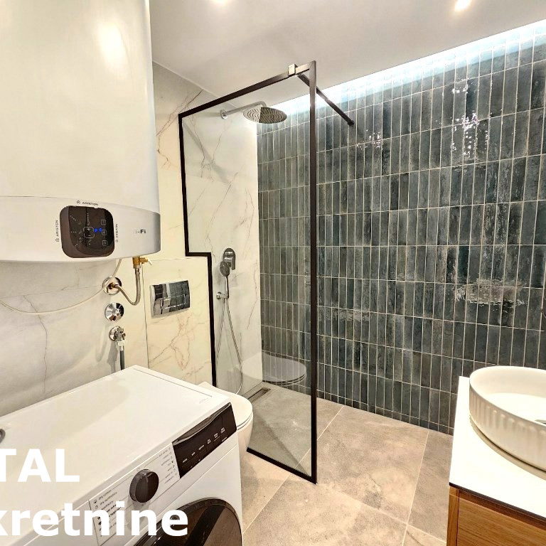 Četvorosoban stan na prodaju, Centar, Novi Sad, 119m², 335.000 €